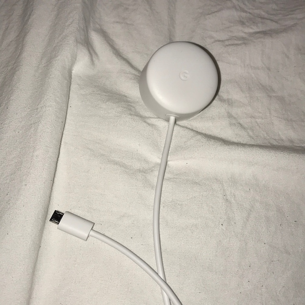 Google Home Mini - Picture 4 of 4